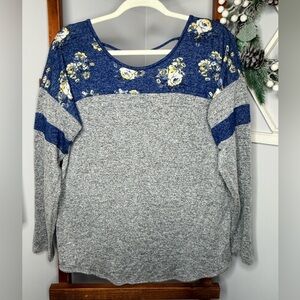 Relaxed Blue and Gray Sweatshirt Blouse